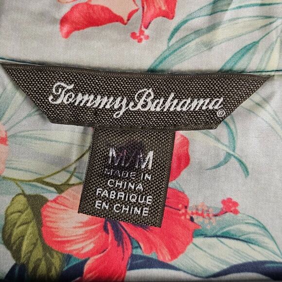 Tommy Bahama Womens Pullover Sweater Size M Floral Satin Trim Snap Collar - Picture 4 of 8
